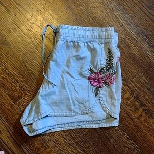 Express high rise embroidered shorts size medium
